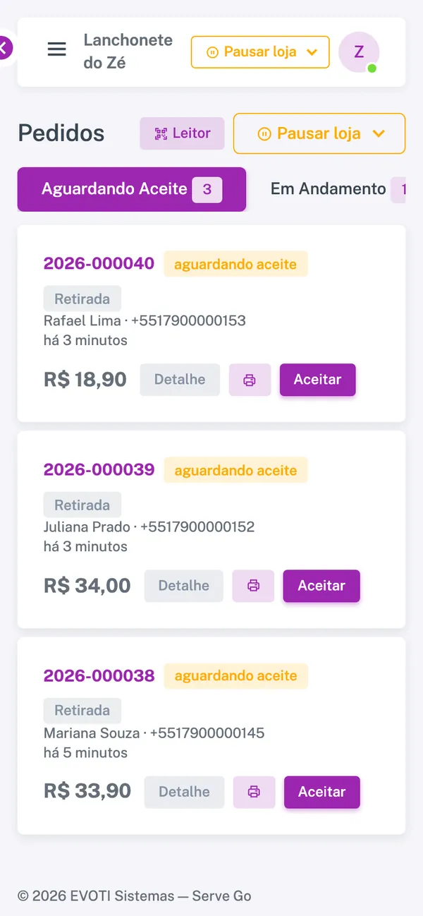 Lista de pedidos do painel ServeGo no celular